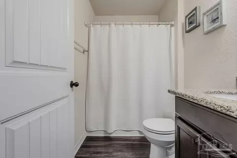 Bath - 4378 Thistle Pine Ct, Pace, FL 32571 photo 2 of 3