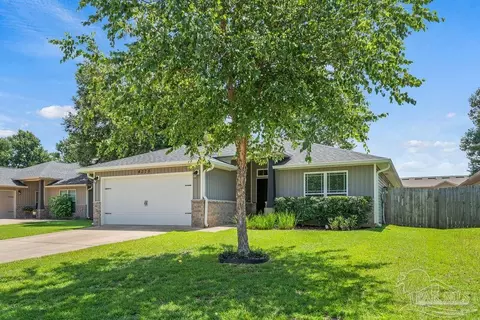 Exterior - 4378 Thistle Pine Ct, Pace, FL 32571 photo 2 of 8