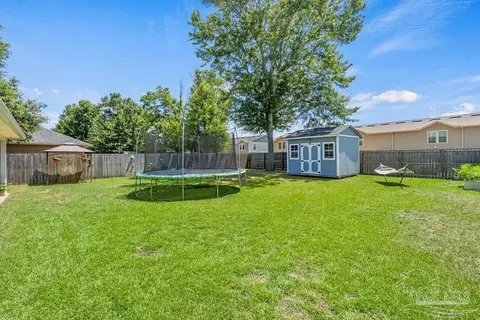 Exterior - 4378 Thistle Pine Ct, Pace, FL 32571 photo 6 of 8