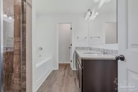 Bath - 4378 Thistle Pine Ct, Pace, FL 32571 photo 3 of 3