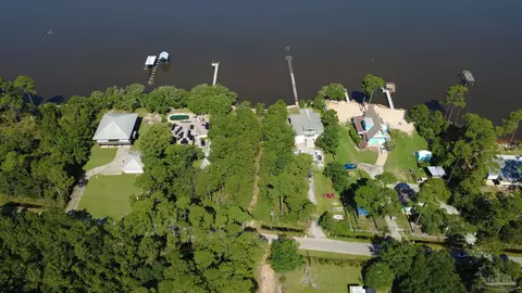 879 Dolphin Rd, Milton, FL 32583 photo 16