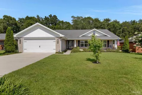 5605 Tucker Cir, Pace, FL 32571 photo 1