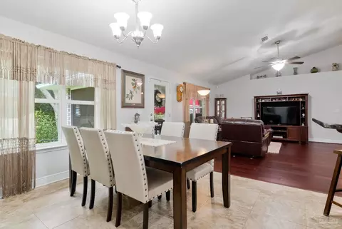 5605 Tucker Cir, Pace, FL 32571 photo 15