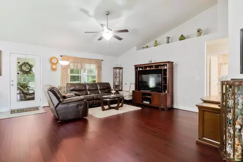 5605 Tucker Cir, Pace, FL 32571 photo 6