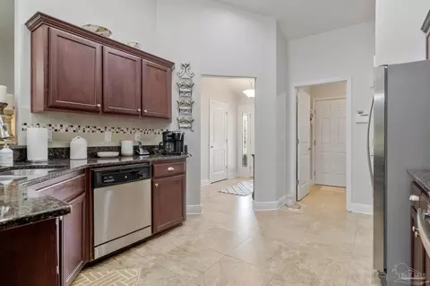 5605 Tucker Cir, Pace, FL 32571 photo 11
