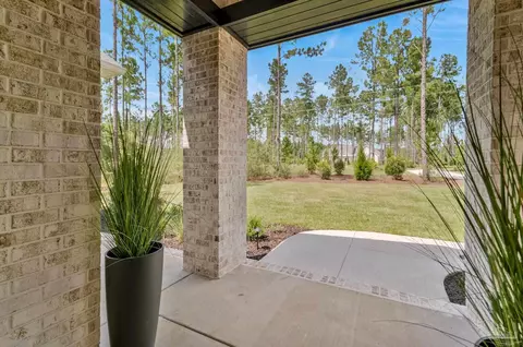 Exterior - 8879 Naturewalk Dr, Jay, FL 32565 photo 5 of 16