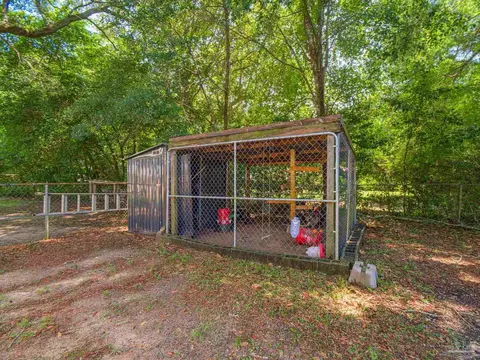 Exterior - 5692 Pine Ridge Dr, Milton, FL 32570 photo 10 of 10