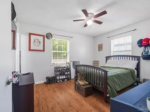 Bedroom - 5692 Pine Ridge Dr, Milton, FL 32570 photo 4 of 6