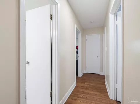 Entry Way - 5692 Pine Ridge Dr, Milton, FL 32570 photo 3 of 3