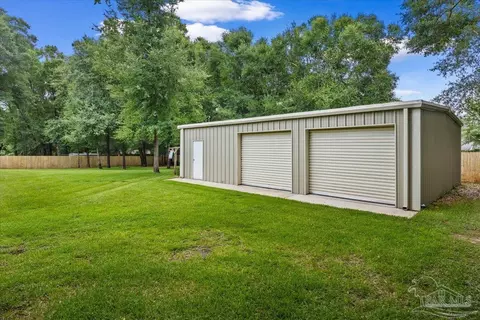 5224 Emerald Dr, Pace, FL 32571 photo 4