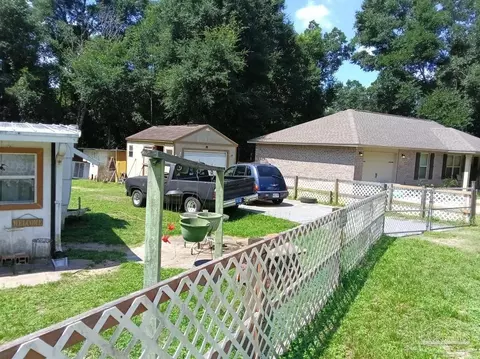 6329 Simpson Dr, Milton, FL 32570 photo 4