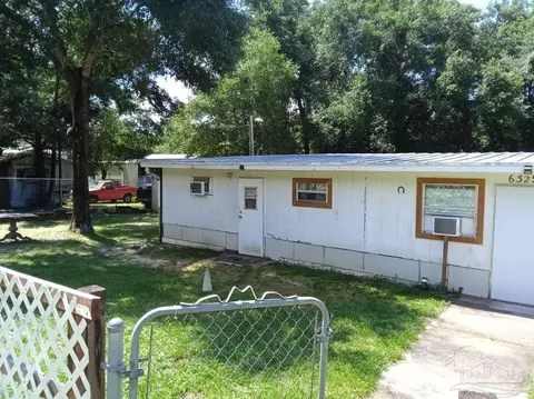 6329 Simpson Dr, Milton, FL 32570 photo 5