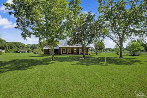 5922 Allentown Rd, Milton, FL 32570
