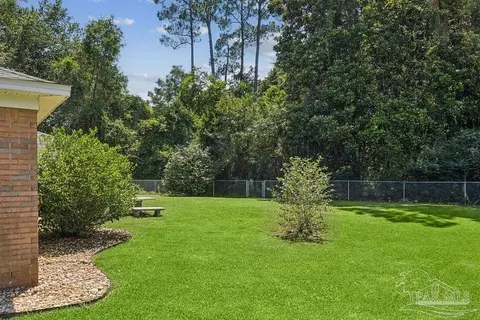 5097 Hamilton Ln, Pace, FL 32571 photo 10