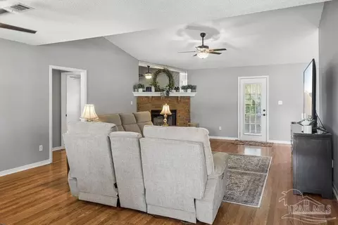 5097 Hamilton Ln, Pace, FL 32571 photo 14