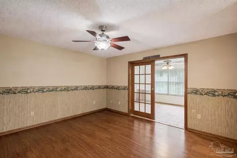 Living - 5132 Rowe Trl, Pace, FL 32571 photo 3 of 3