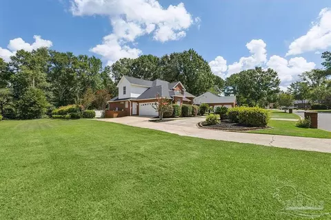 Exterior - 3028 Greystone Dr, Pace, FL 32571 photo 2 of 4
