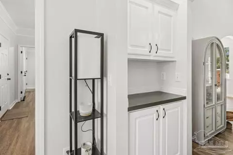 Entry Way - 3028 Greystone Dr, Pace, FL 32571 photo 3 of 8