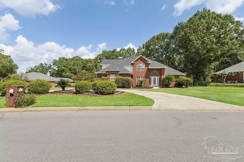 Exterior - 3028 Greystone Dr, Pace, FL 32571 photo 3 of 4