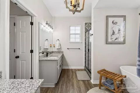 Bath - 3028 Greystone Dr, Pace, FL 32571 photo 4 of 6
