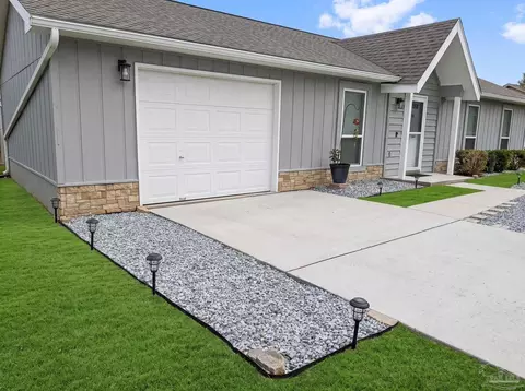 3900 Baywoods Dr, Pensacola, FL 32504