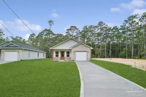 Exterior - 3261 Glade Dr, Milton, FL 32570 photo 2 of 3