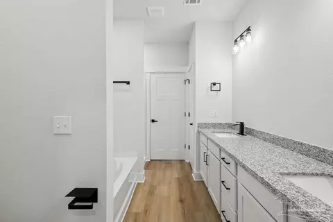 Entry Way - 3261 Glade Dr, Milton, FL 32570 photo 6 of 6