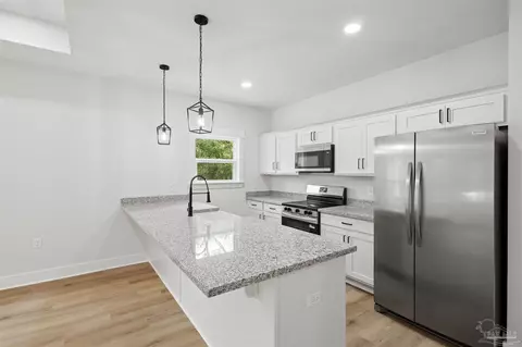 Kitchen - 3257 Glade Dr, Milton, FL 32583 photo 1 of 2