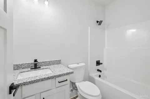 Bath - 3257 Glade Dr, Milton, FL 32583 photo 2 of 2