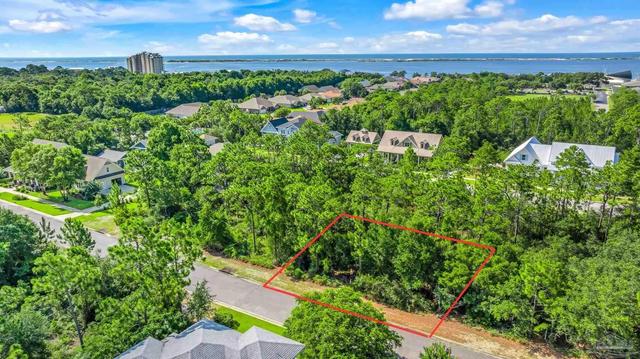 10687 Close Hauled Rd, Pensacola, FL 32507