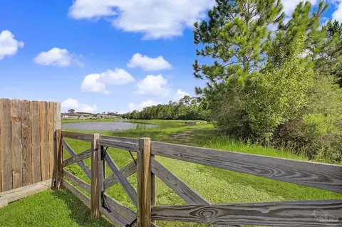 400 Broadleaf Cir, Cantonment, FL 32533 photo 31