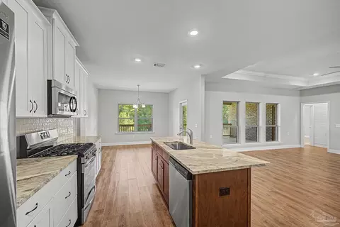 400 Broadleaf Cir, Cantonment, FL 32533 photo 15