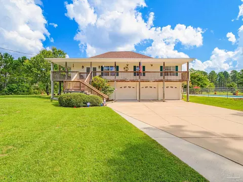8110 Virginia Ln, Milton, FL 32583