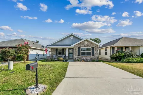 143 Cottage View Dr, Pensacola, FL 32507