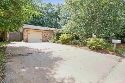4699 Easter St, Pace, FL 32571 photo 2