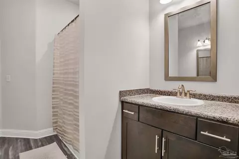 Bath - 1641 Slate Dr, Cantonment, FL 32533 photo 4 of 4