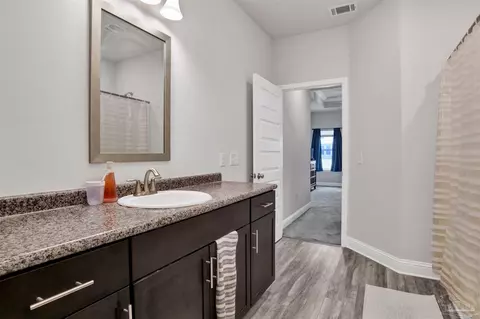 Entry Way - 1641 Slate Dr, Cantonment, FL 32533 photo 2 of 4