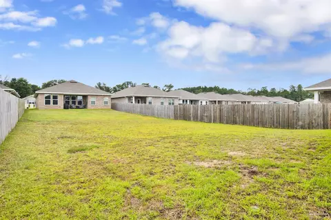 Exterior - 1641 Slate Dr, Cantonment, FL 32533 photo 6 of 8