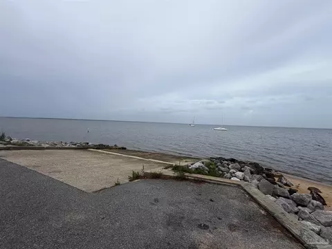 1217 Cuddle Doon Ave, Milton, FL 32583 photo 4