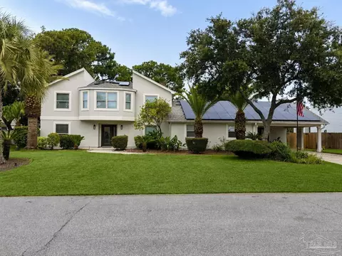 1303 Ceylon Dr, Gulf Breeze, FL 32563