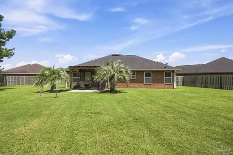 Exterior - 5764 Shady Glen Ct, Pace, FL 32571 photo 5 of 12
