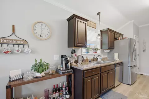 Kitchen - 5764 Shady Glen Ct, Pace, FL 32571 photo 2 of 4