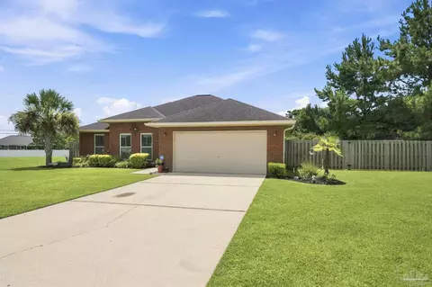 Exterior - 5764 Shady Glen Ct, Pace, FL 32571 photo 2 of 12