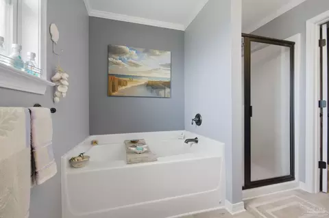 Bath - 5764 Shady Glen Ct, Pace, FL 32571 photo 2 of 3