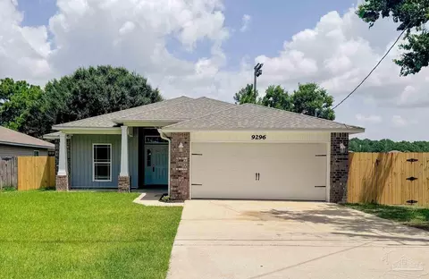 9296 Military Trl, Navarre, FL 32566