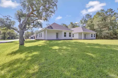 Exterior - 2995 N 13th Ave, Milton, FL 32583 photo 5 of 5
