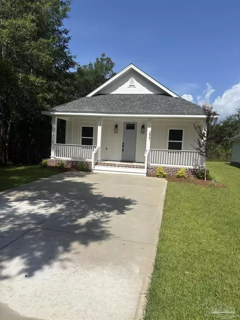 2991 N 13th Ave, Milton, FL 32583