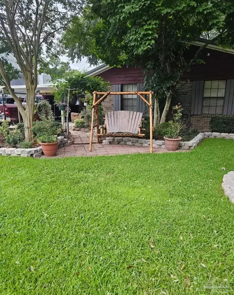 7511 Tippin Ave, Pensacola, FL 32514