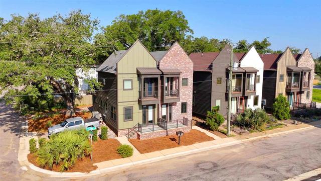 379 S Clubbs St, Pensacola, FL 32502
