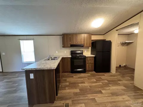 5049 Bent Tree Rd, Milton, FL 32583 photo 3